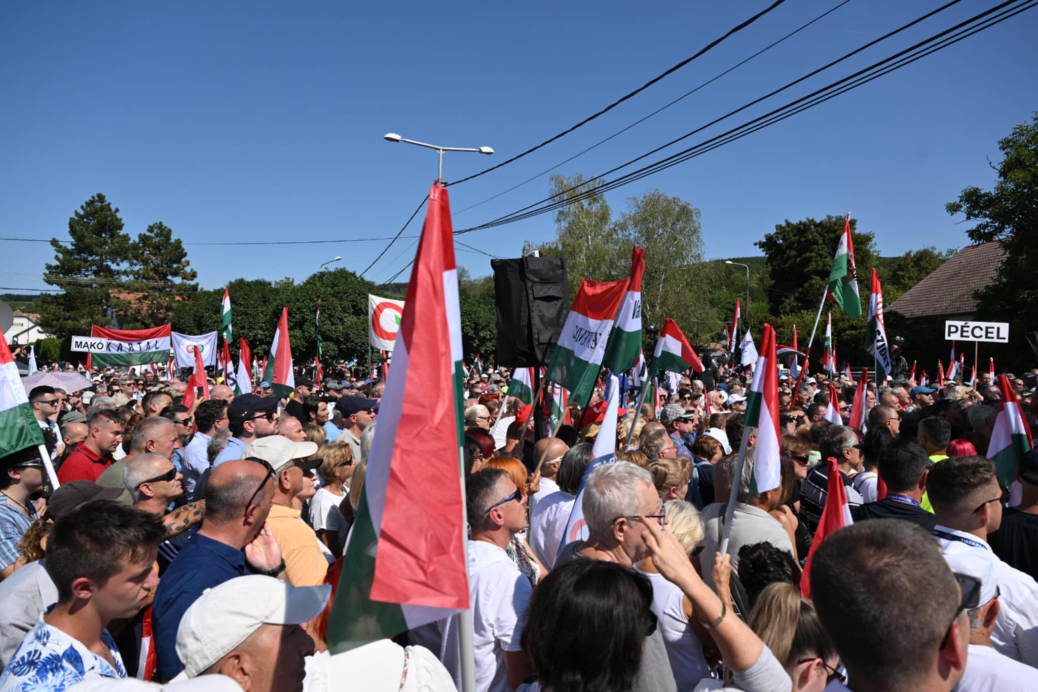 Putyin ölelése, új applikáció, adótervek – itt elolvashatja Magyar Péter kötcsei beszédét teljes egészében 5