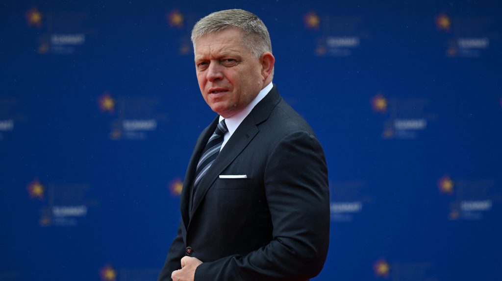 Fico: Orbán azt kérte, Szlovákia vétózzon a magyarok nevében