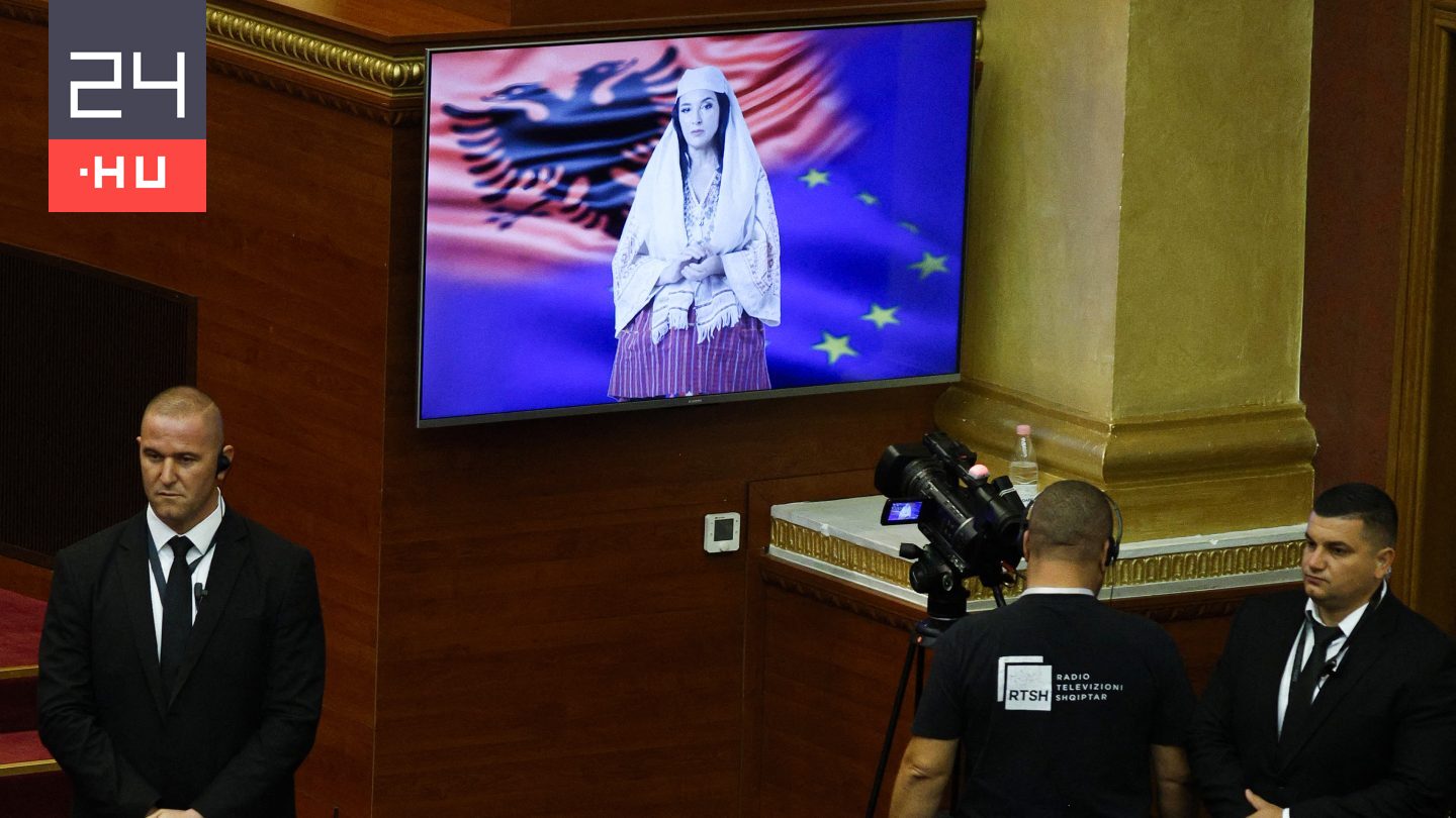 83 gyerekkel várandós Albánia mesterséges intelligencia minisztere