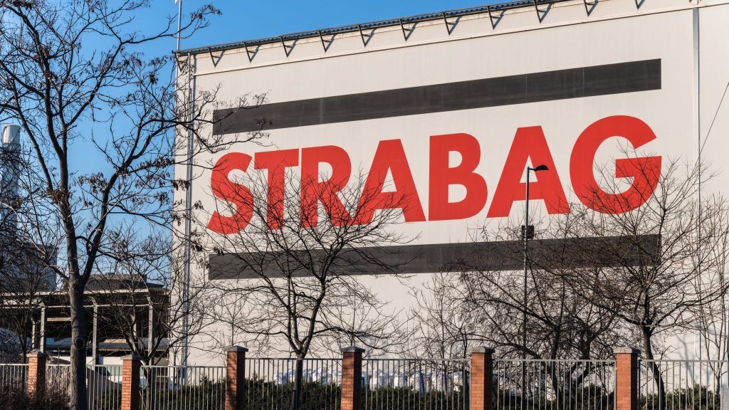 Strabag-ügy: Lázár nekiment az M5-ös autópályát kezelő cégnek
