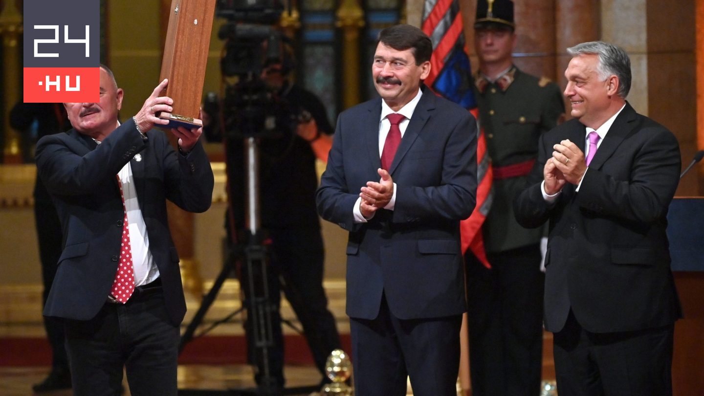 Határozati javaslattal fosztaná meg Nagy Ferót a Kossuth-díjától a DK