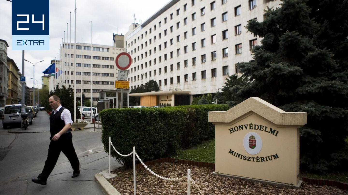 Magyarország történetének legnagyobb katonai adatlopási botránya miatt menesztették, most hozzá került a hazai űripar felügyelete