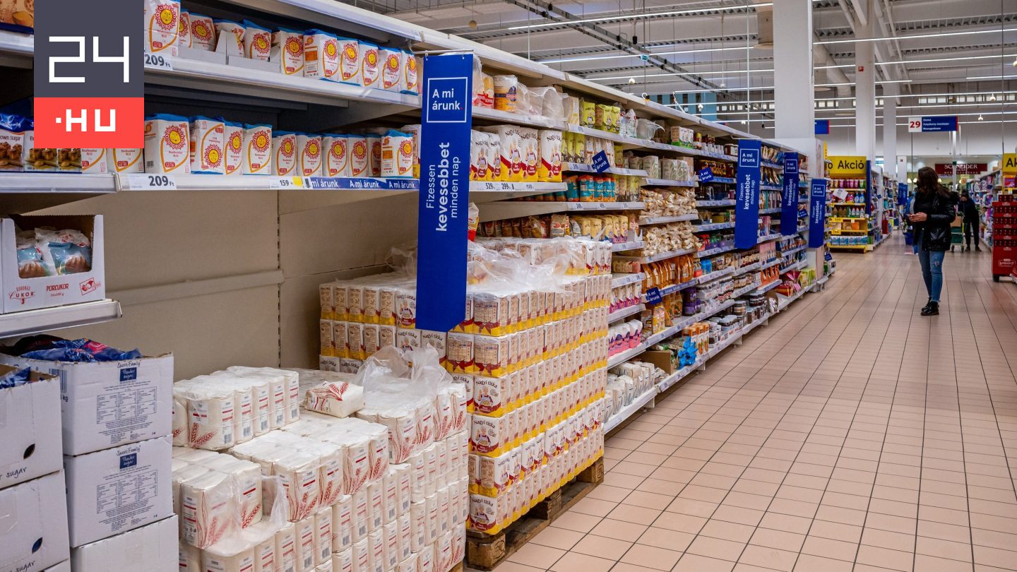 Nagy értékű bolti lopáson értek egy magas rangú kormánytisztviselőt