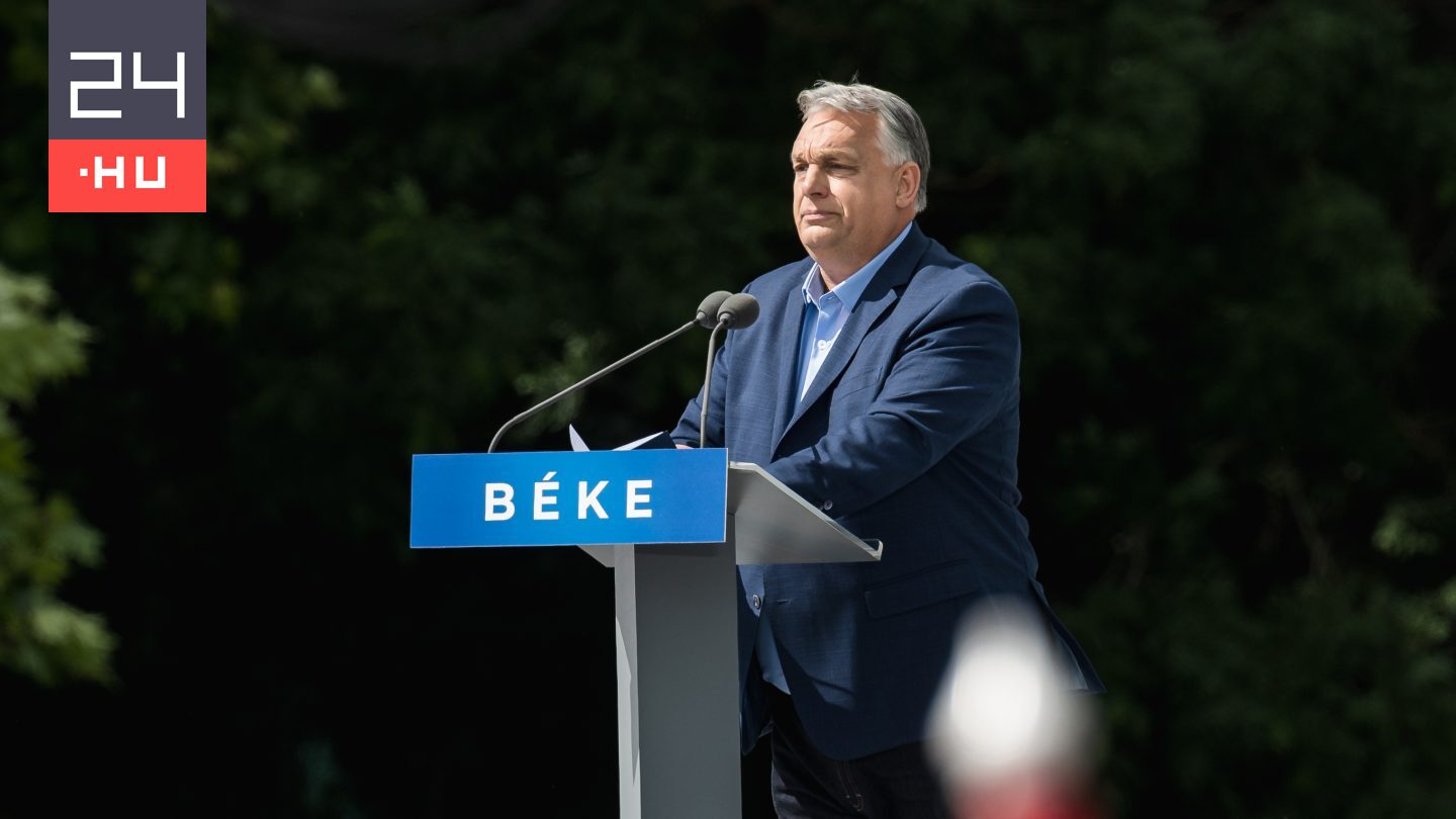 Orbán Viktor a Kossuth téren mond beszédet október 23-án