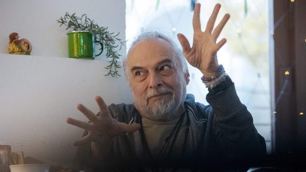 Laár András küld „kétszázezer forint gyorssegélyt” Galla Miklósnak