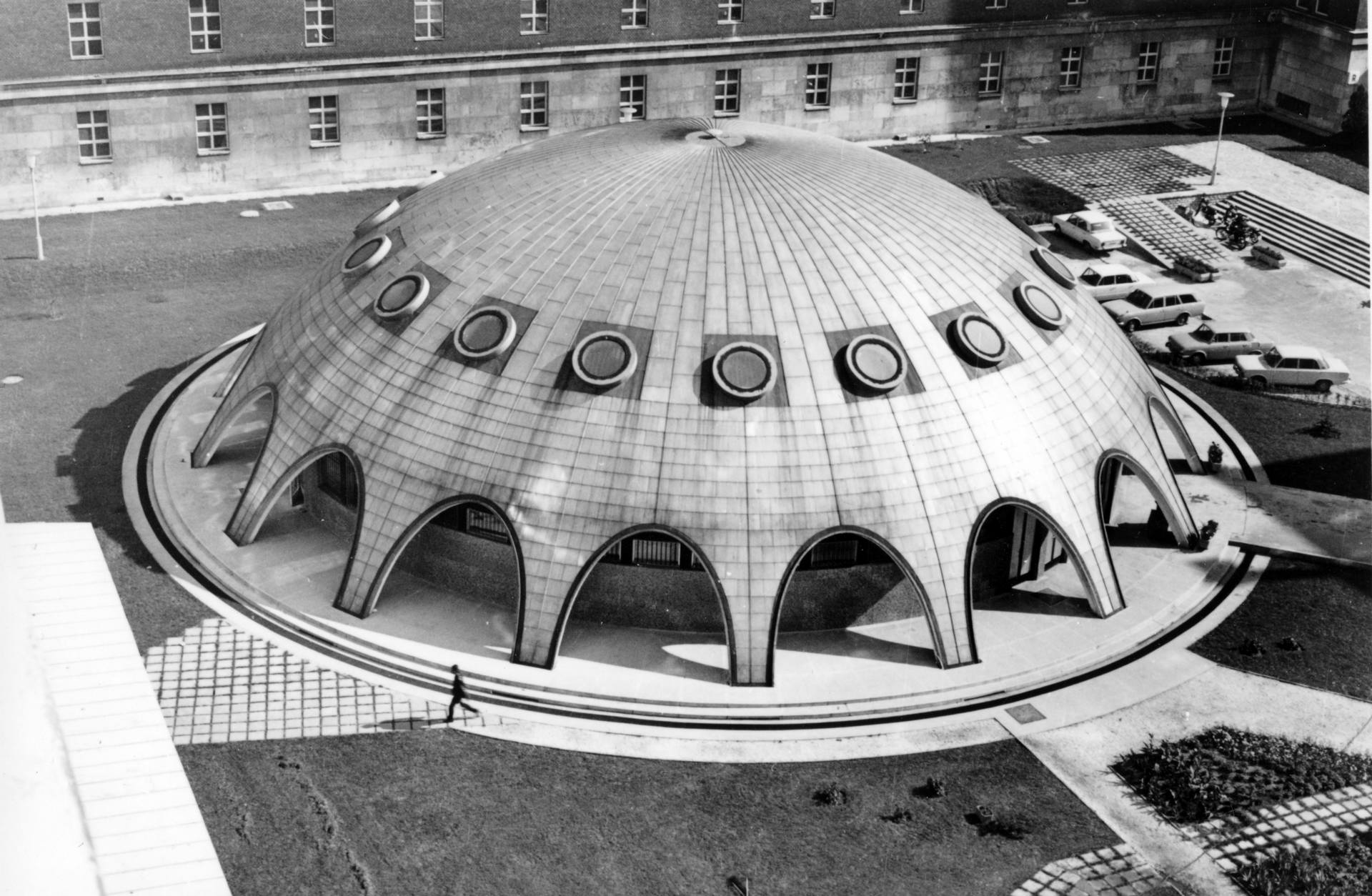 Kettészakította Paksot az atomváros építése 17