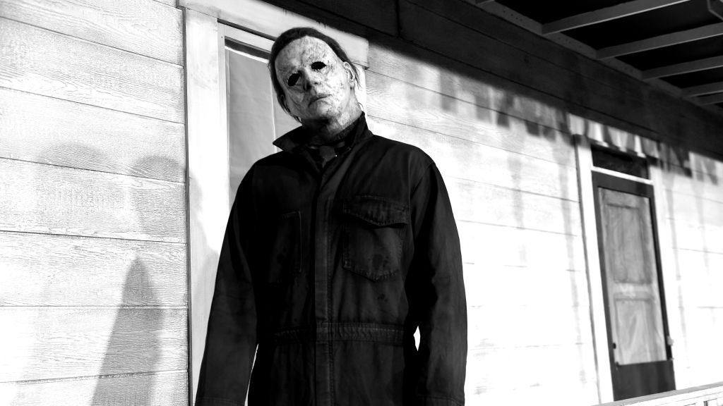 Halálosan megfenyegette az özvegyet három halloweeni maszkos alak, miközben megpróbáltak hozzá betörni