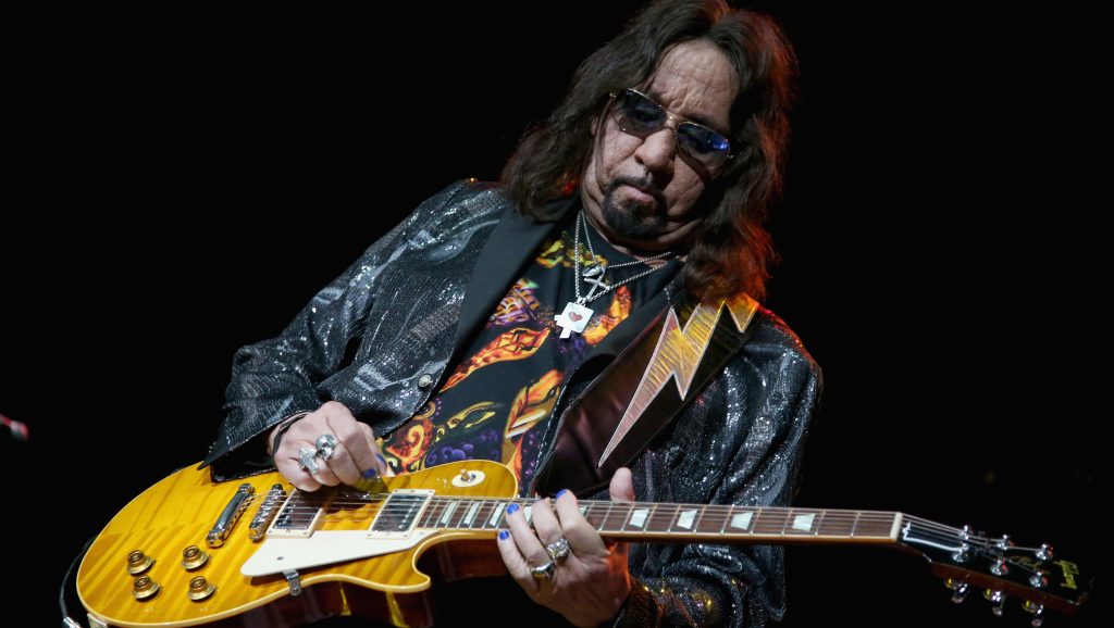Meghalt Ace Frehley, a KISS egykori gitárosa