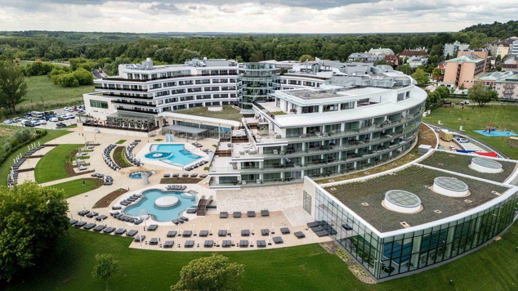 Egy MICHELIN Guide által ajánlott hotel, ahol minden hónap egy új kulináris kaland – Le Primore