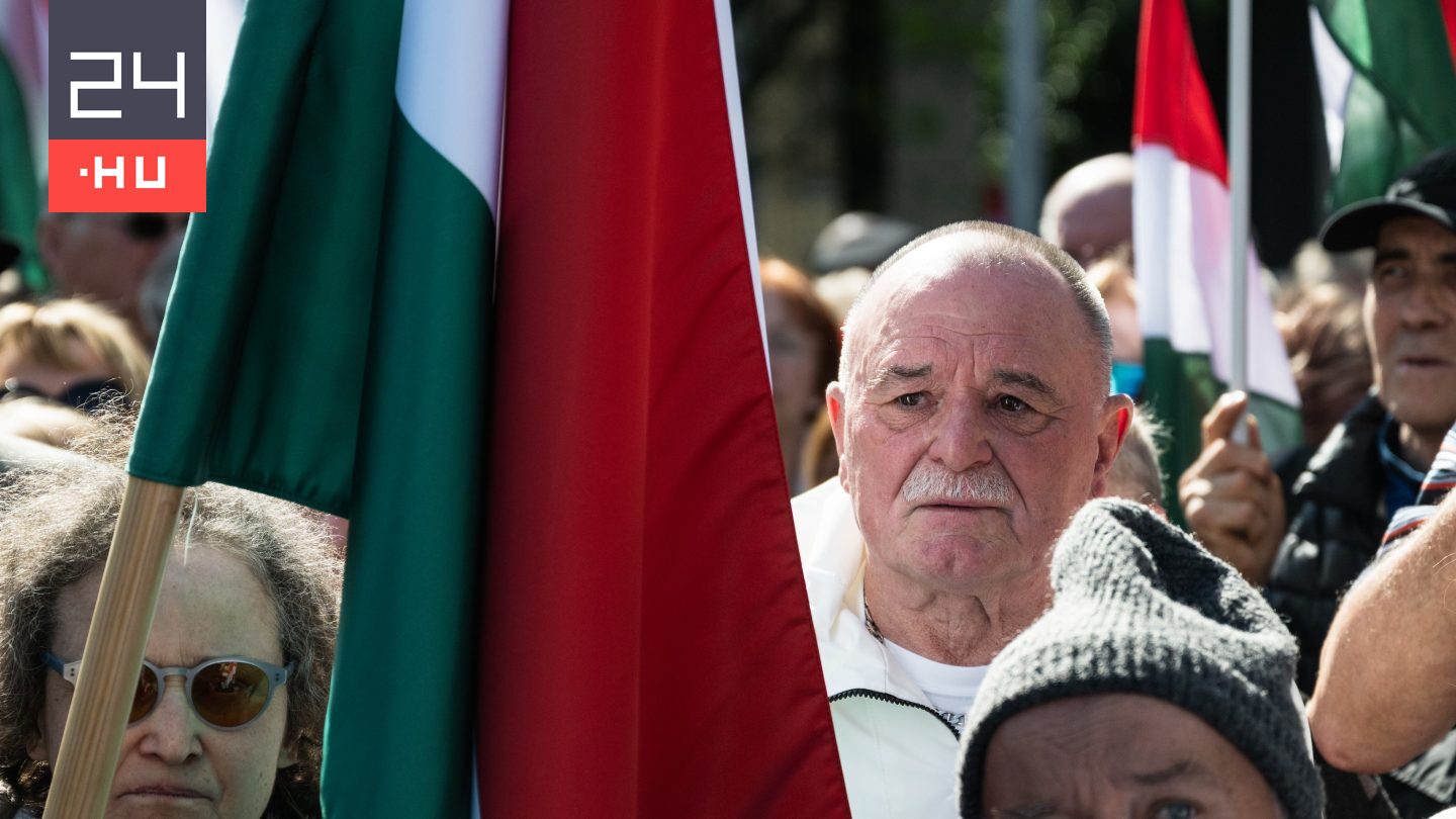 Nagy Feró az RTL-nek is kifejtette véleményét a Szőlő utcai lányokról: „Jaj már, ki kényszerítette őket?”