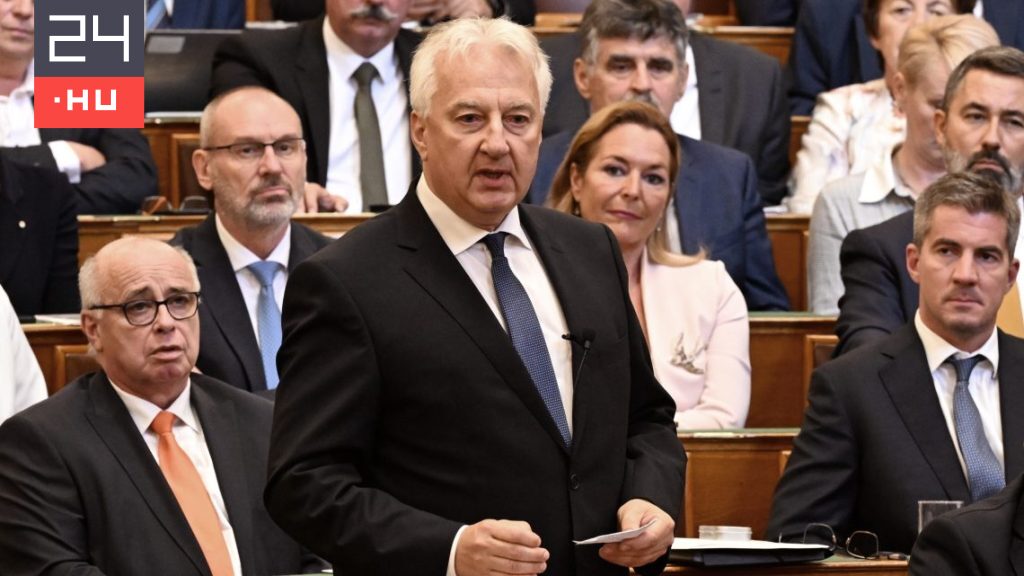 Semjén nem magyarázta meg, honnan vette, hogy a Szőlő utcában 10 év folyik a nyomozás, inkább visszatámadott