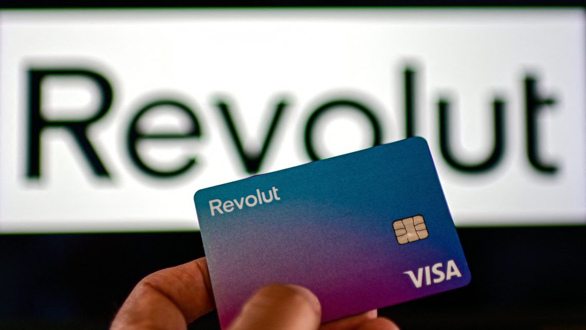 Megkapta a magyar engedélyt a Revolut: belföldi bankszámlaszámot kapnak ...