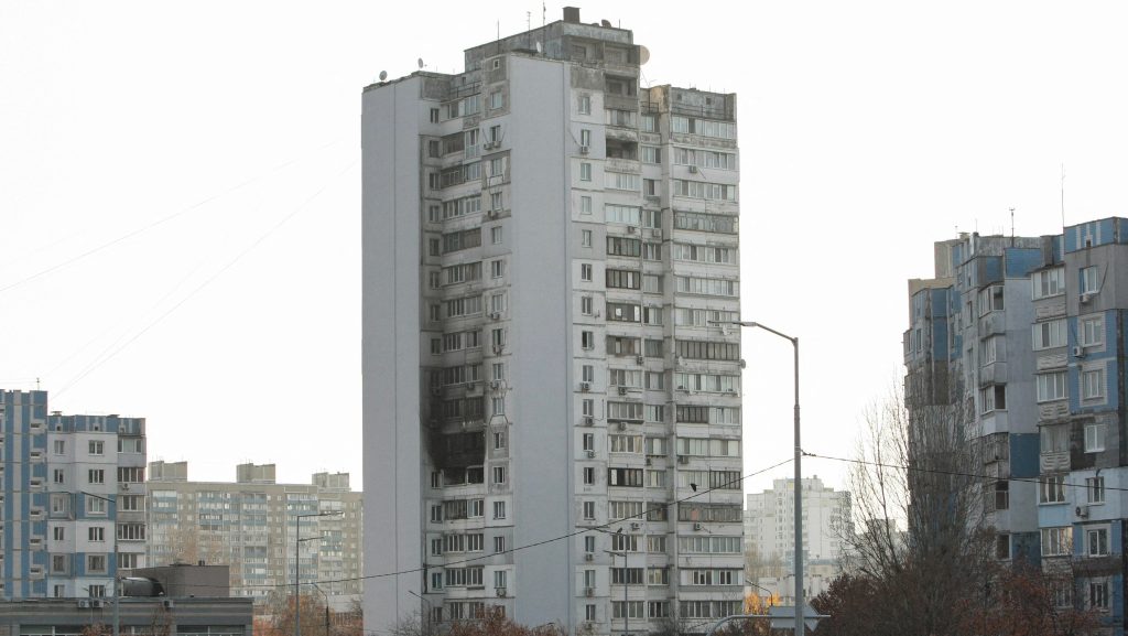 Rakéta rombolta le egy nagykövetség kerítésfalát Kijevben, berendelték a orosz nagykövetet