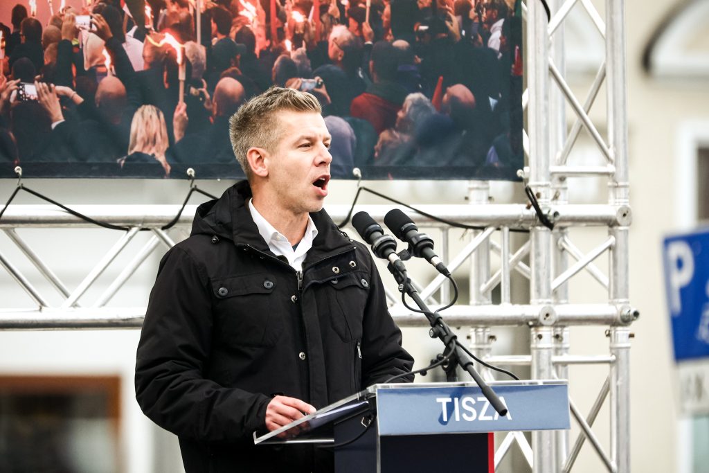 Iskolakezdési támogatást ad a Tisza-kormány 1