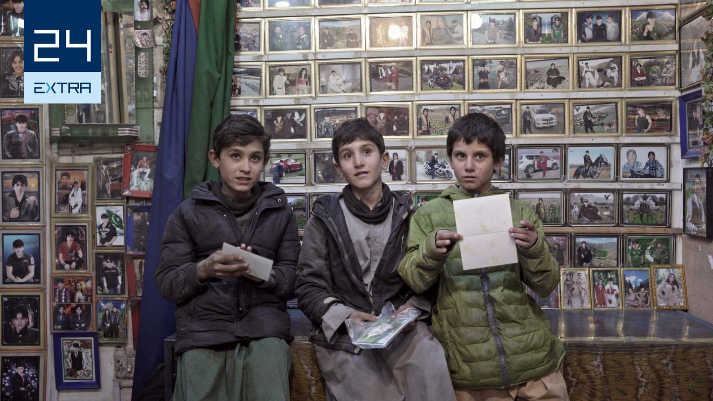 Ha bombáznák a környékedet, te is jobban éreznéd magad egy stockfotóban