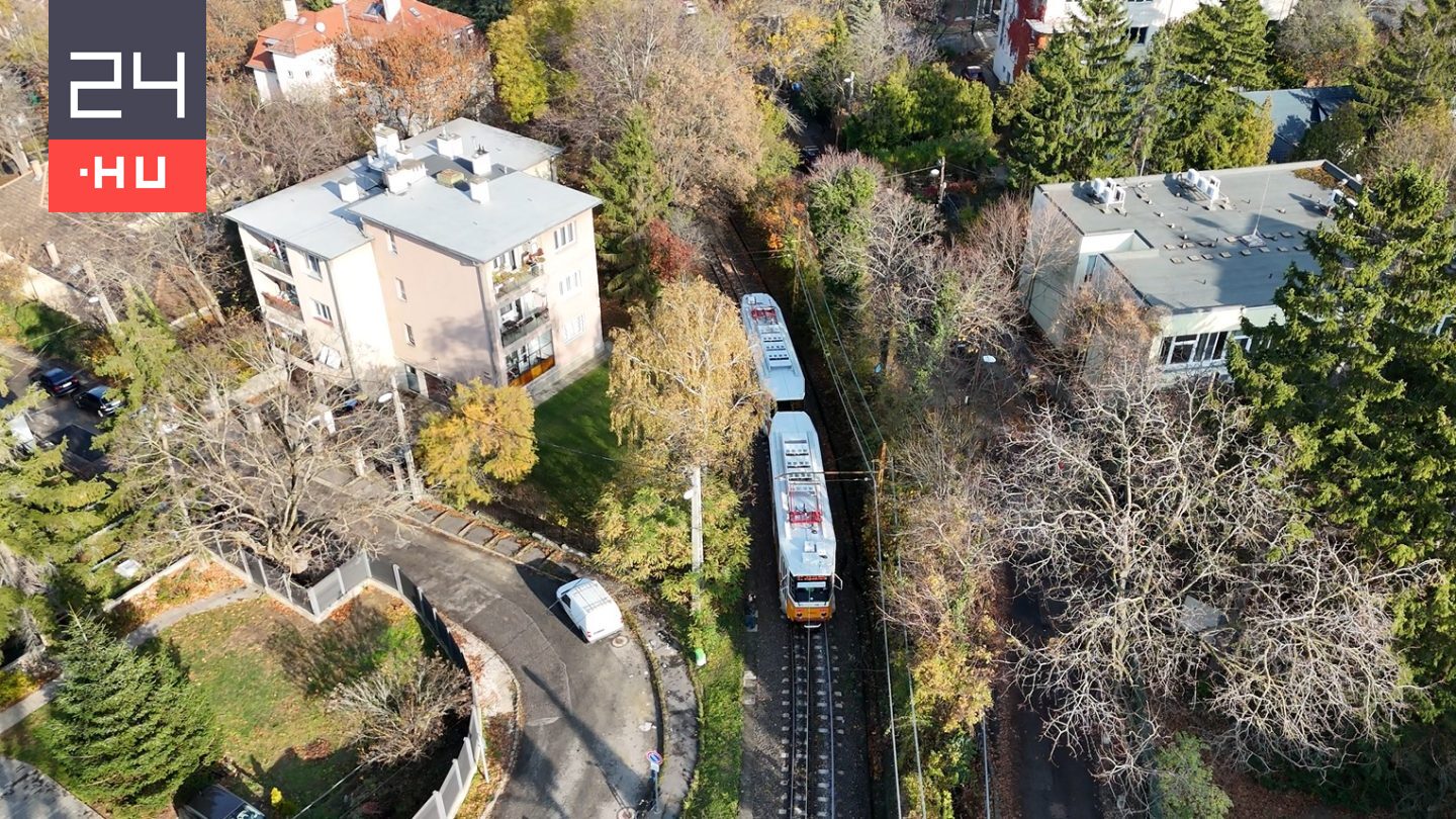 Villamos hajtott a fogaskerekű vonalán