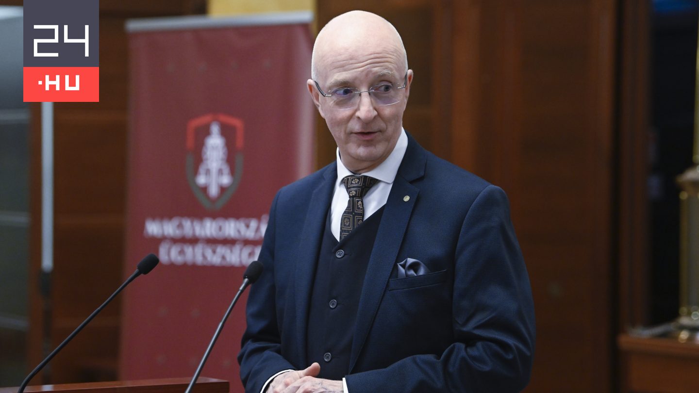 A Kúria elnöke megdöbbent, szerinte az igazságszolgáltatás egyre jobban sodródik a politikába