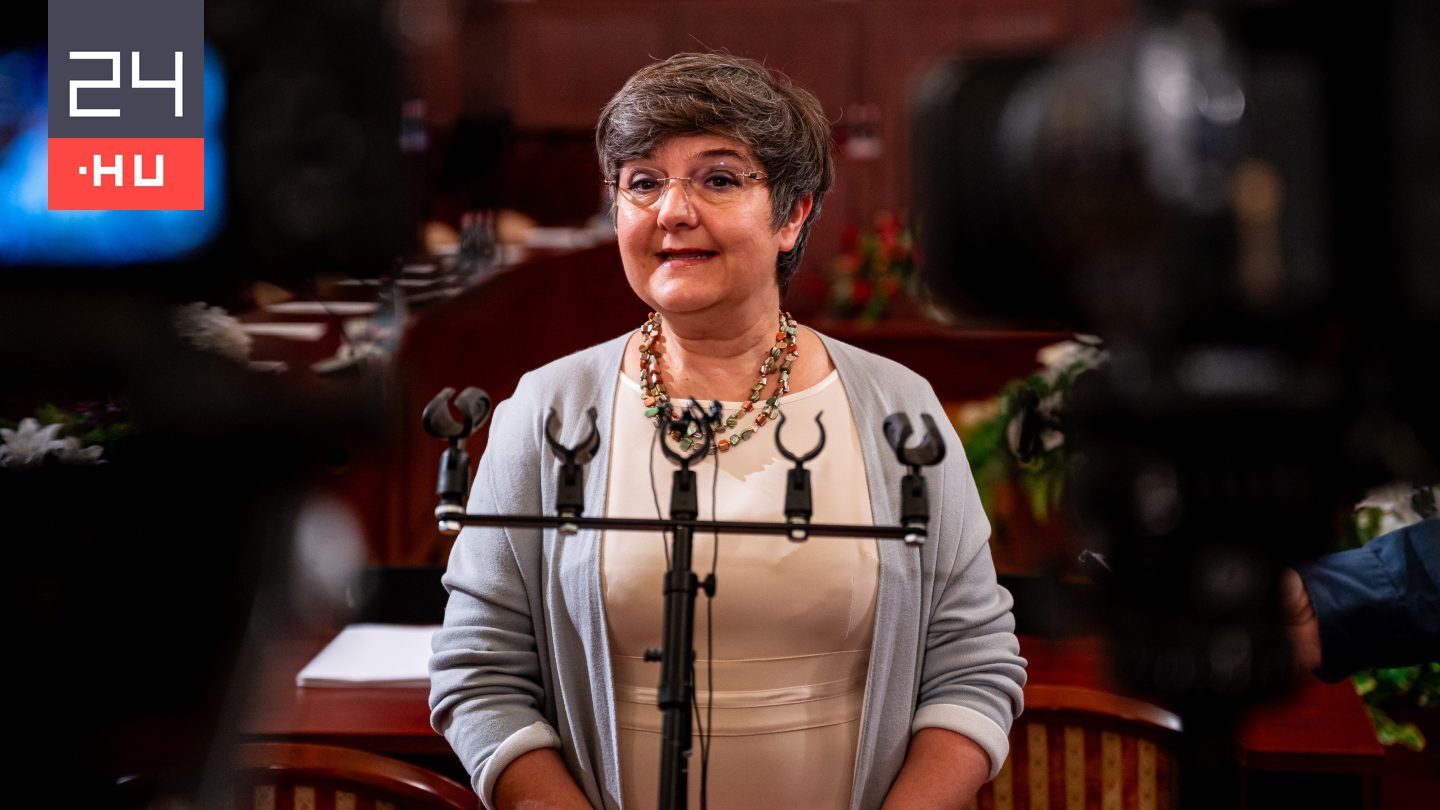 Kilépett a Párbeszédből V. Naszályi Márta