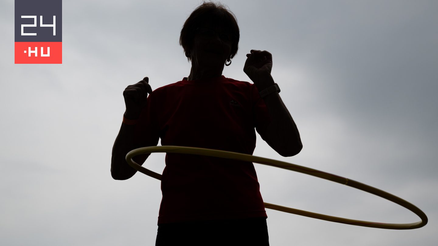 Tarolhatnak a szupernyugdíjasok a 14. havi nyugdíjon