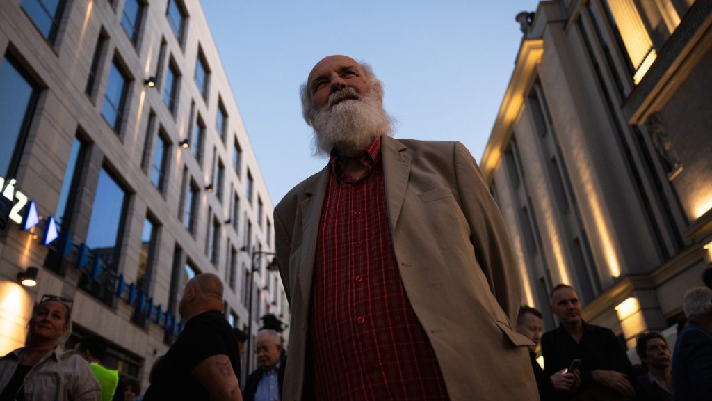 Két év felfüggesztett börtönt kértek Iványi Gáborra, és a megvádolt ellenzéki politikusoknak sem kell börtönbe menniük