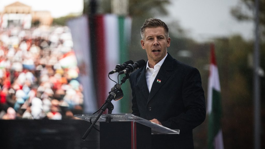 Magyar elmondta, hogyan mutatják be a 106 jelöltet, miután szerinte a Fidesz kiszivárogtatta a tiszások adatait