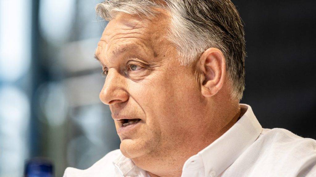 Orbán Viktor leigazolta Hankó Balázs biztosát