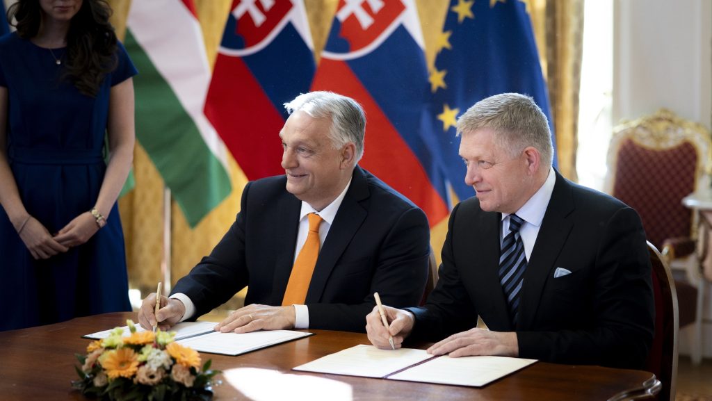 Fico annak sem látja értelmét, hogy Orbánékhoz csatlakozzanak az EP-ben