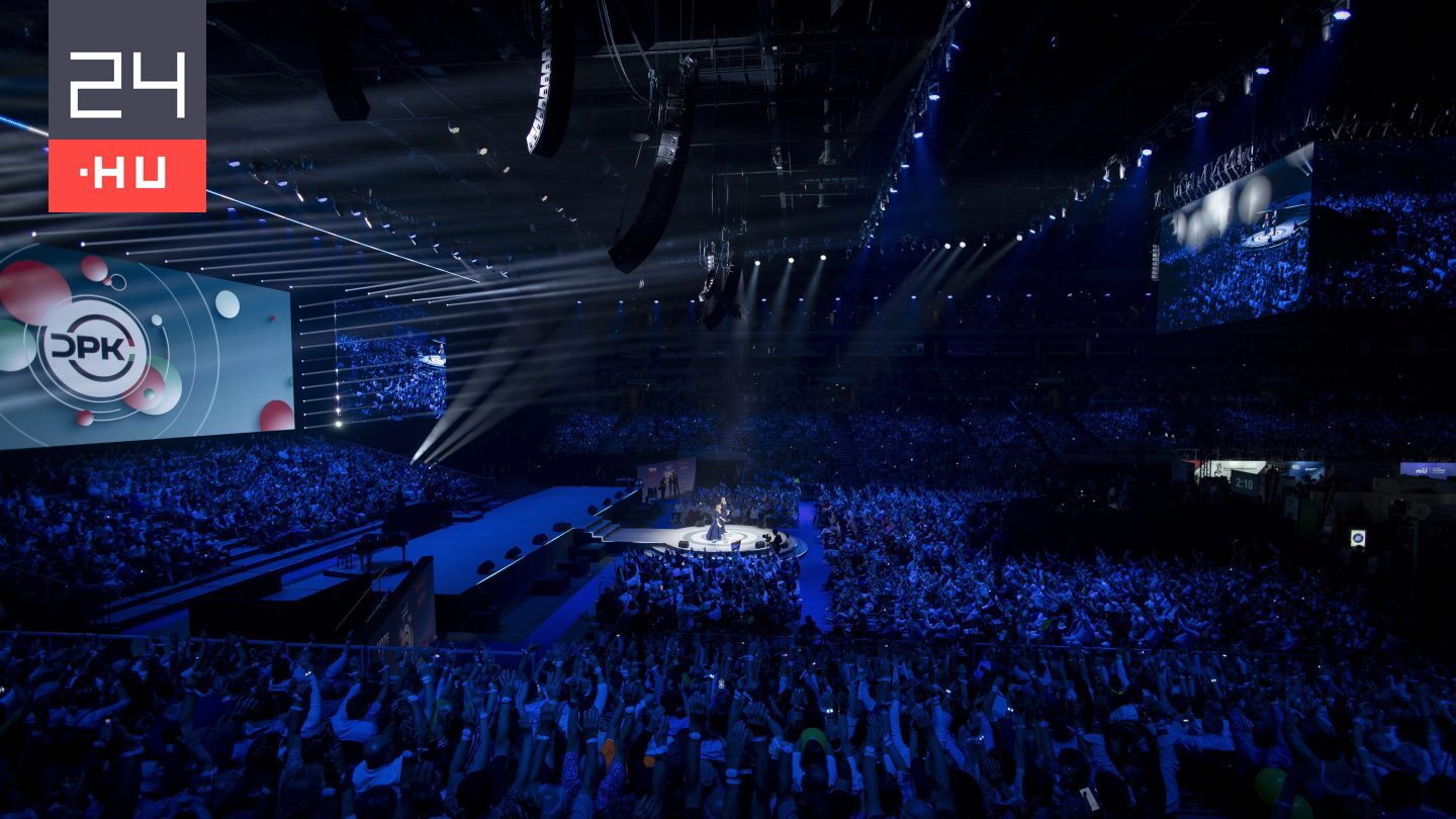 Hamarosan kezdődik a digitális polgári körök győri nagygyűlése, Orbán, Szijjártó és Görbicz Anita is színpadra lép