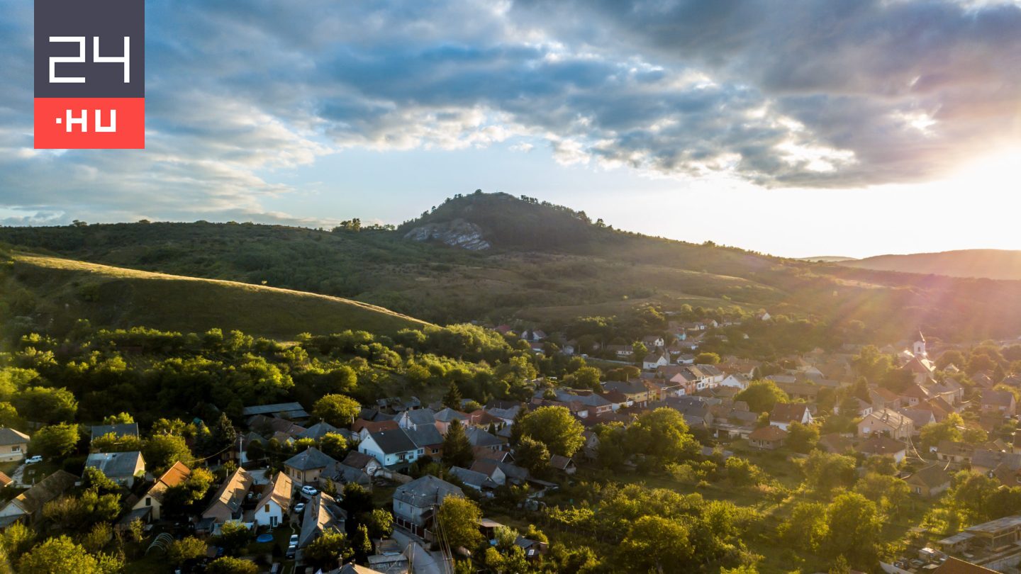 Tokod erősen szűri a beköltözőket: a polgármester szerint a rendelet nem kirekesztő, mert aki a feltételeknek megfelel, azt szívesen látják