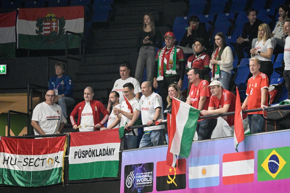 Döcögősen indult a kézi-vb, de megnyerte első meccsét a magyar válogatott 1