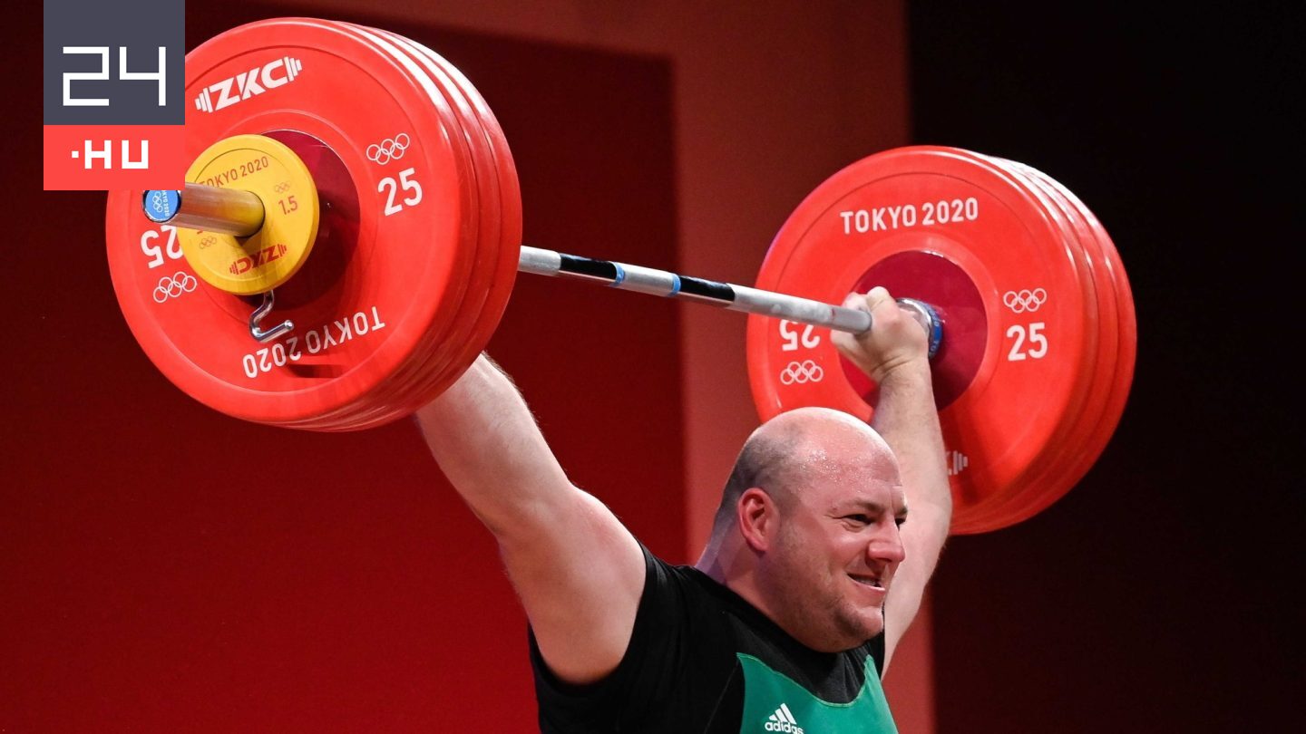 A súlyemelők elnöke elindult az országos bajnokságon, és sorozatban huszonegyedszer verte el a mezőnyt