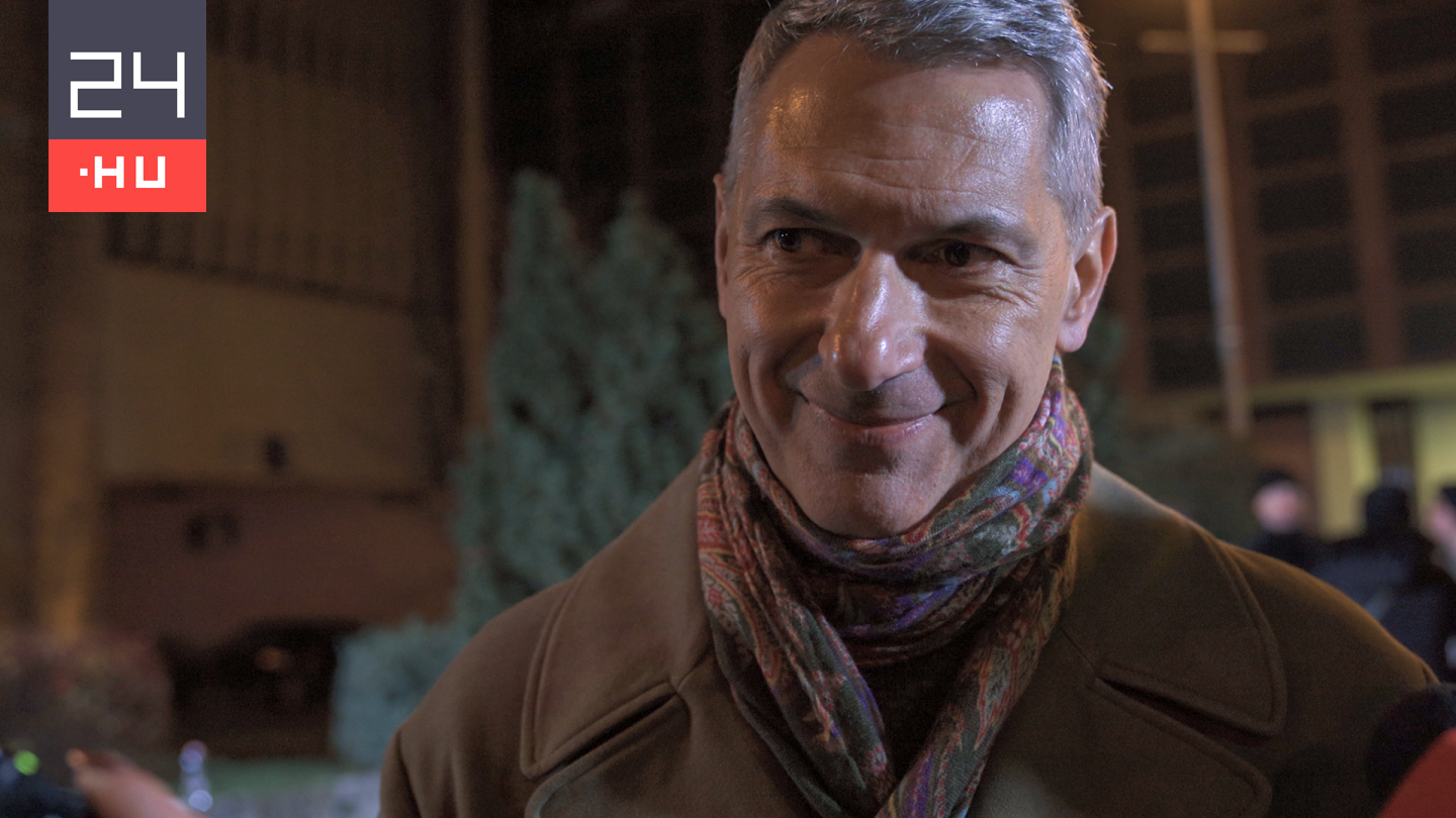 „Nem térdepeltethet meg minket Brüsszel” – Lázár János az amerikai pénzügyi csomagról