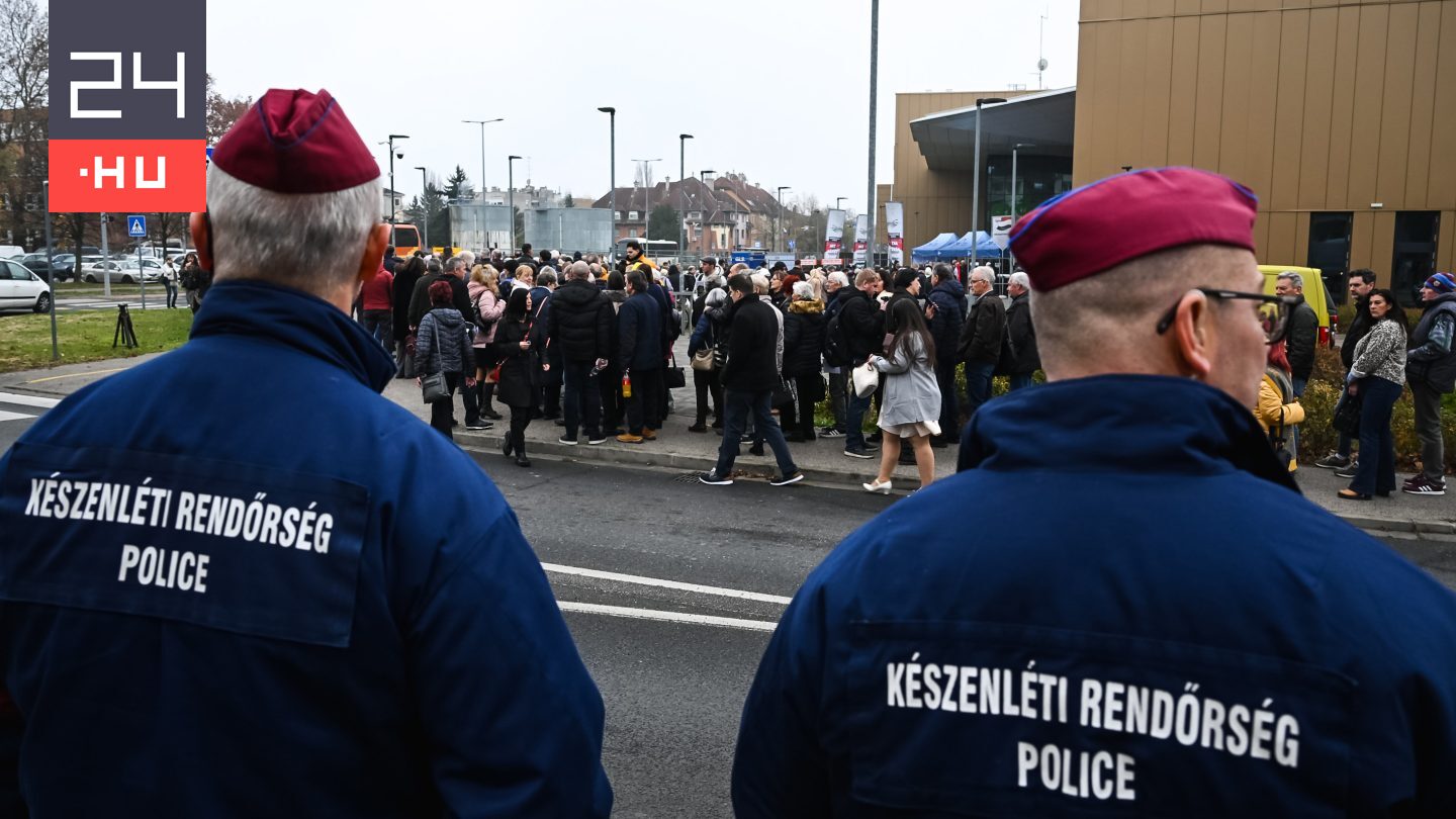 Rába Tímea is ott van a gyűlésen