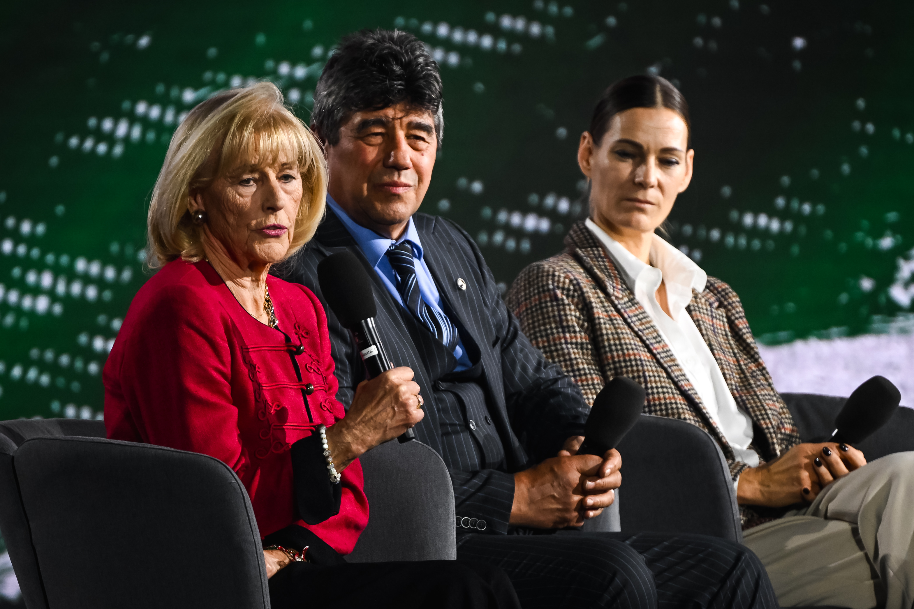 Katica a színpadon, a téma a szeretet 1