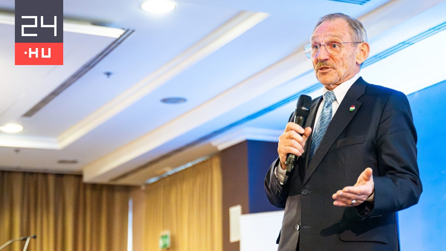 Pintér Sándor nem gyógyít, hanem szervez, és a renitens betegeket büntetné