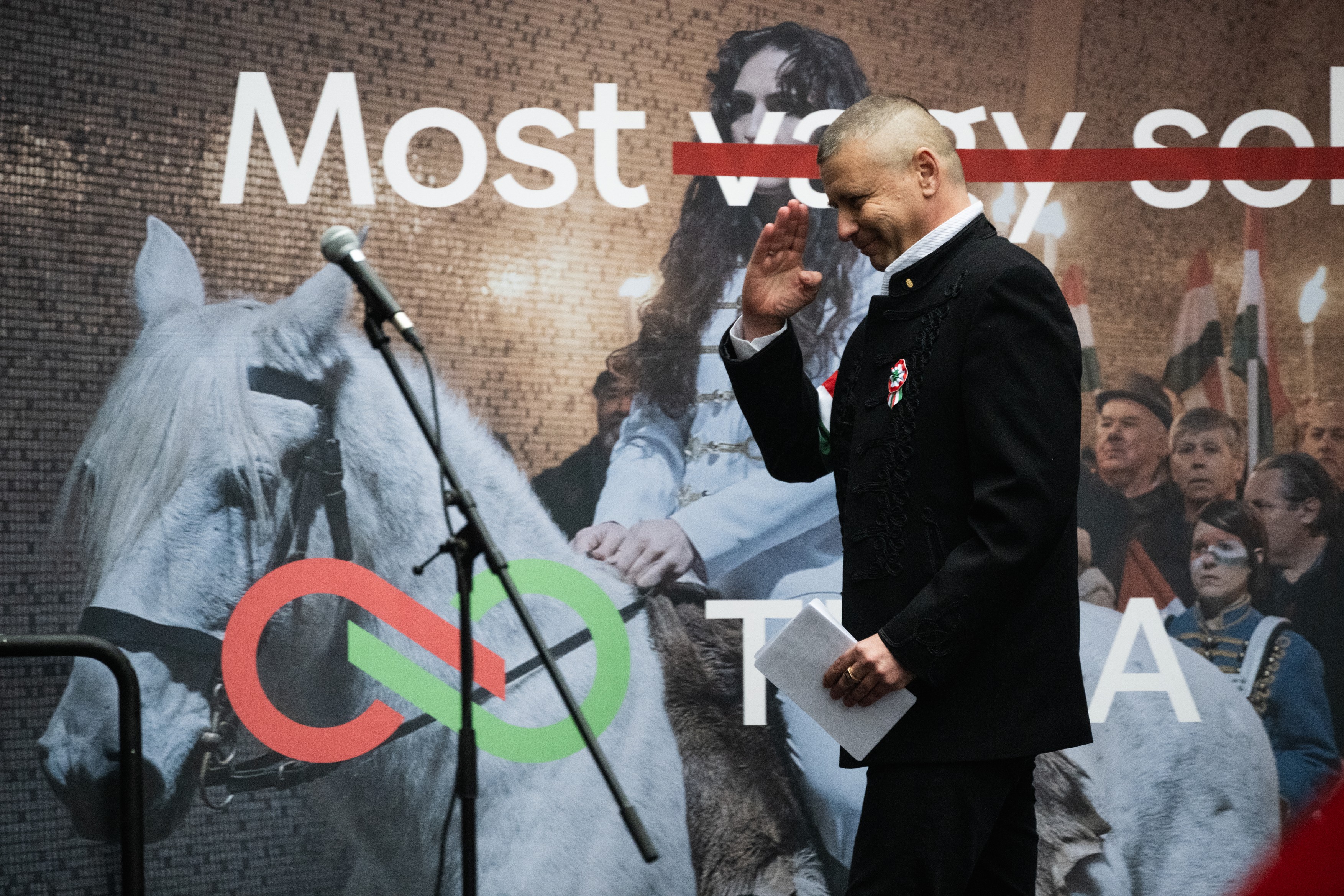 Ruszin-Szendi Romulusz fordított, 90 százalék fölött végzett a második körben 1