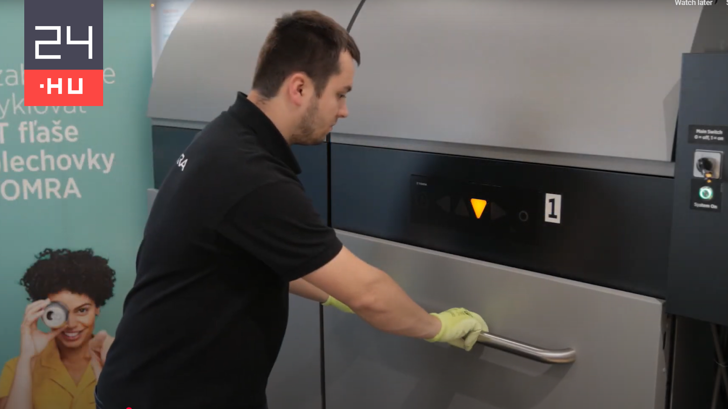 A Mohu elindította az első budapesti visszaváltó automatáját, amelybe nem egyenként kell adagolni a palackokat