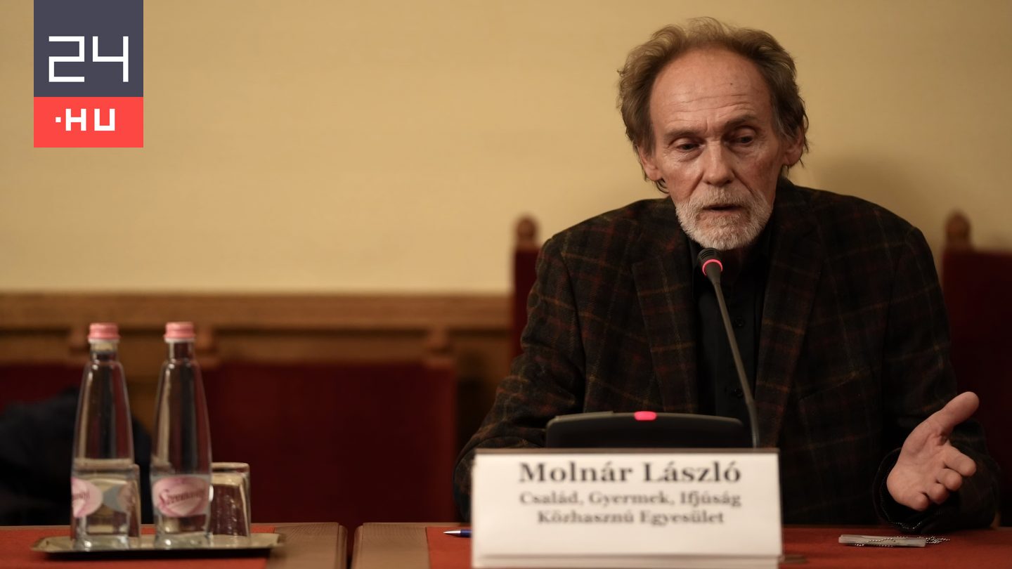 A Juhász Péter Pált korábban feljelentő volt TEGYESZ-igazgató is ott volt a bizottsági ülésen, ahonnan Fülöp Attila kisétált