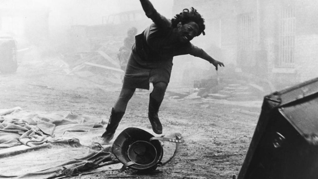 Meghalt az Oscar-díjas Peter Watkins, aki testközelbe hozta a nukleáris háborút