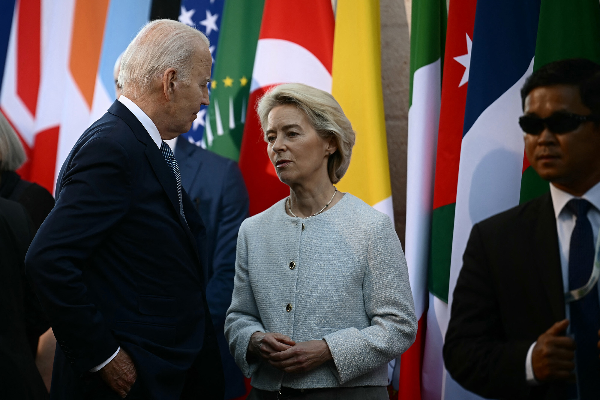 Európa ostrom alatt 1