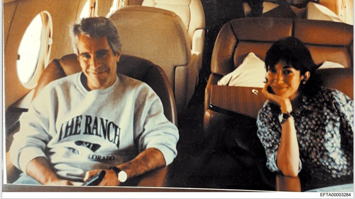 Jeffrey Epstein és Ghislaine Maxwell