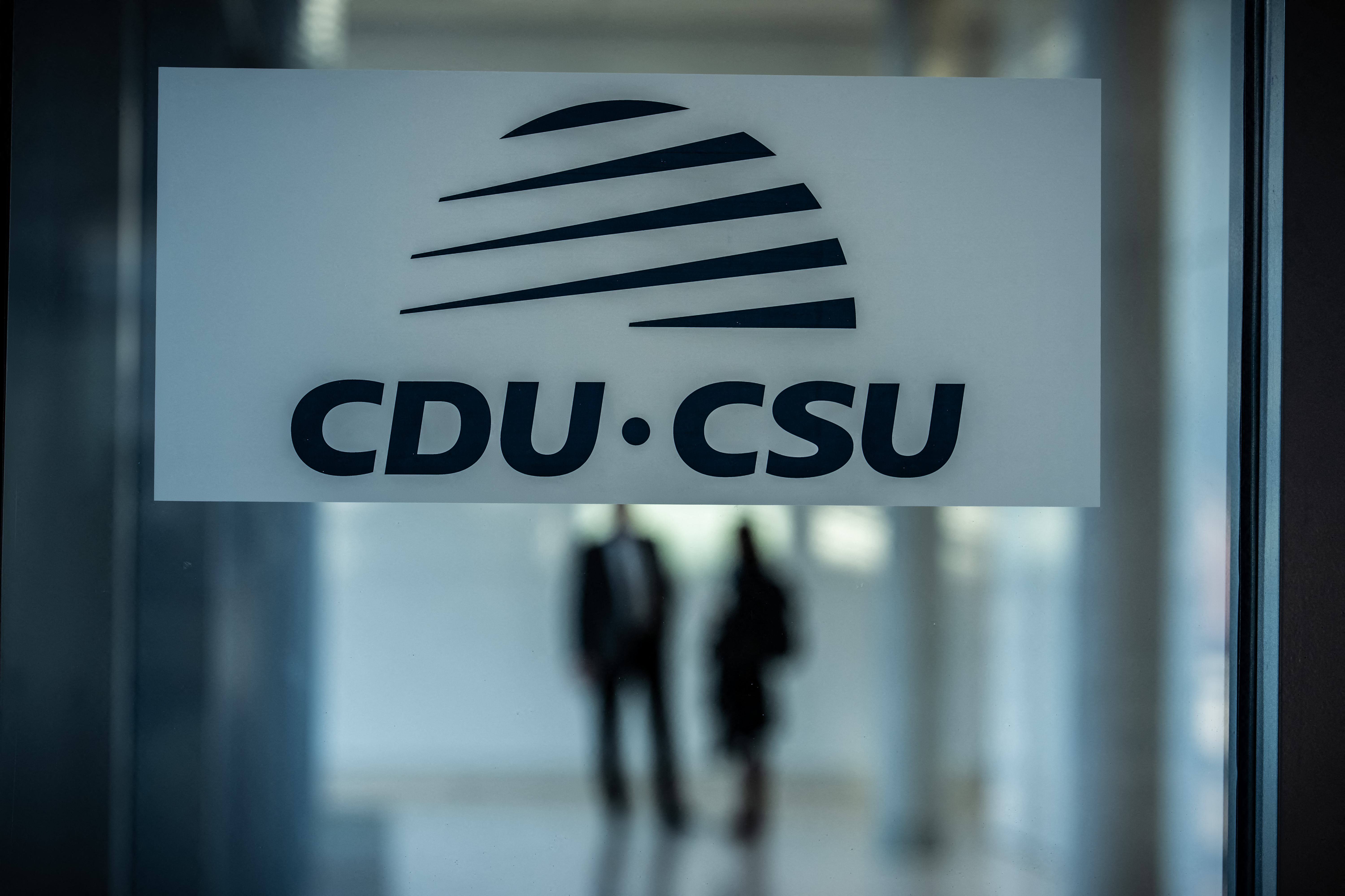 Bukdácsol a német nagykoalíció, amely a keménységet igazságosságként tálalja 1