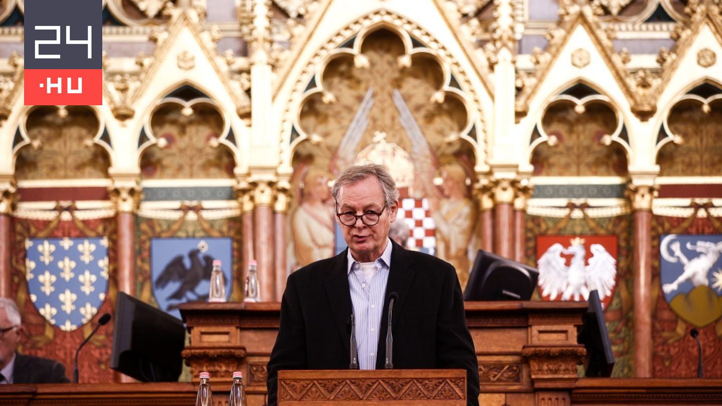 Karácsony Mihály: Gyalázatosan kevés jut nyugdíjakra