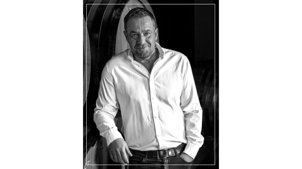 „A szakmaiság mellett nekünk emberként fog igazán hiányozni” – így emlékeznek Kiss Gábor borászra Villányban