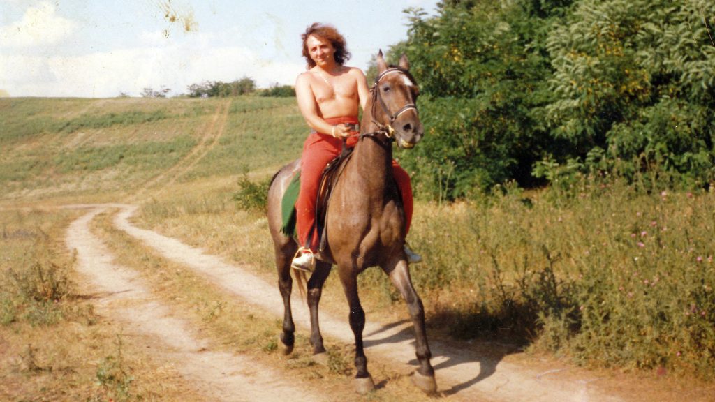 „A legelesettebbek szentje volt” – Zámbó Jimmy 25 évvel ezelőtti halála csak megszilárdította a legendáját