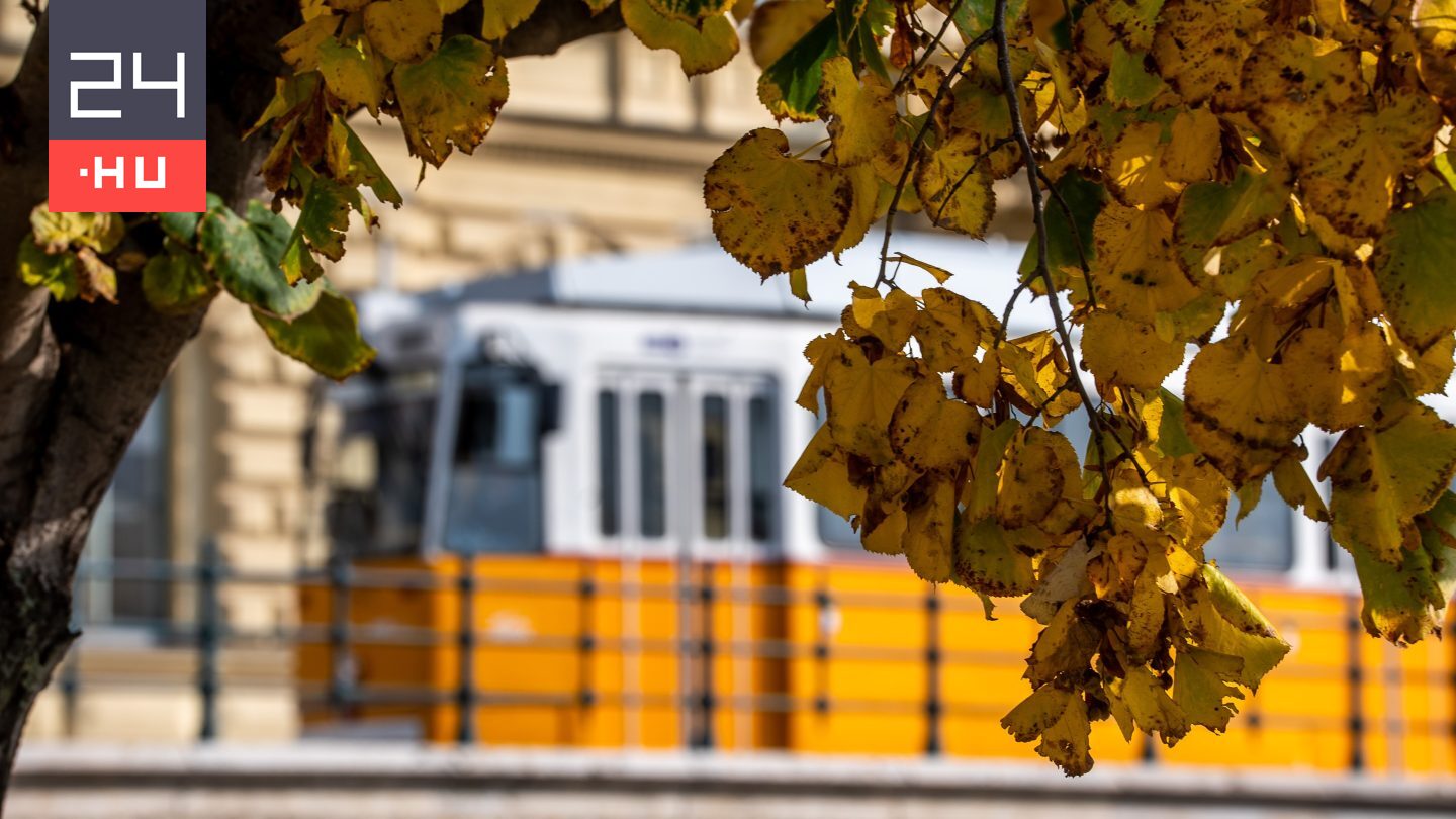 Villamosbaleset miatt áll a forgalom a pesti rakparton