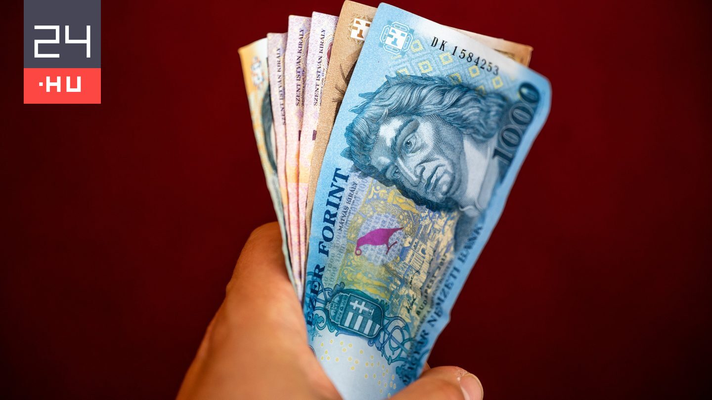 Ezer milliárd forinttal kellene a lakosságnak hozzájárulnia a költségvetési hiány finanszírozásához jövőre