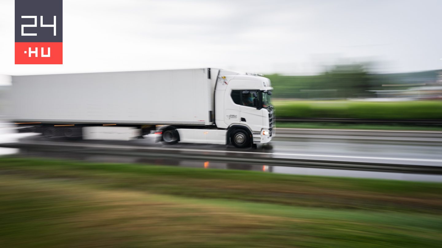 Két részletben emelkednek a fuvardíjak, megállapodott a kormány a szakmai szervezetekkel