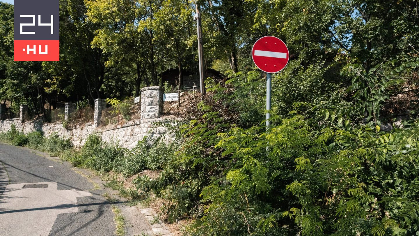 Rejtett kamerákkal és mikrofonokkal is próbáltak KRESZ-vizsgát tenni