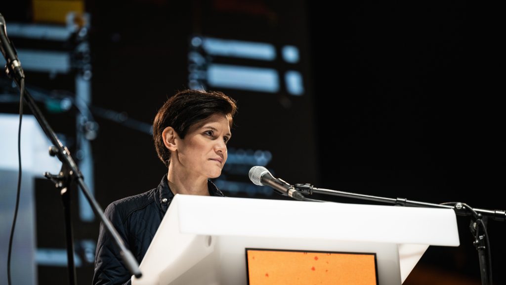 „Tegnap a pofámba röhögött Lázár János” – abszurd MÁV-élményben volt része Pottyondy Edinának